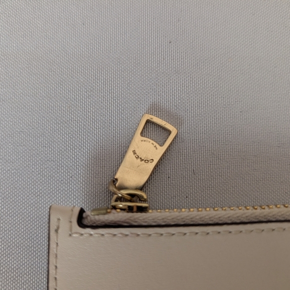 Coach Cream Pouch Clutch EUC - Picture 3 of 7